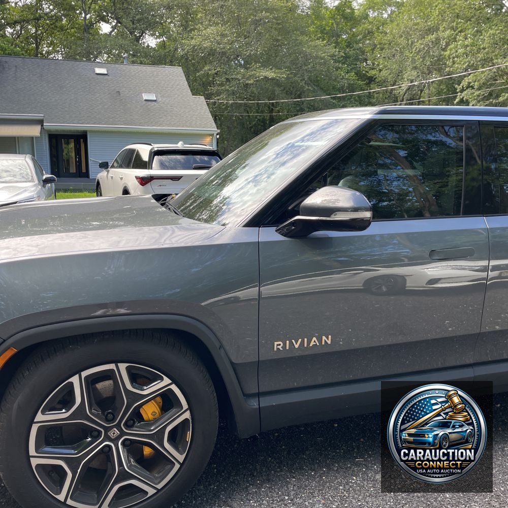 2023 Rivian R1S Adventure Quad-Motor