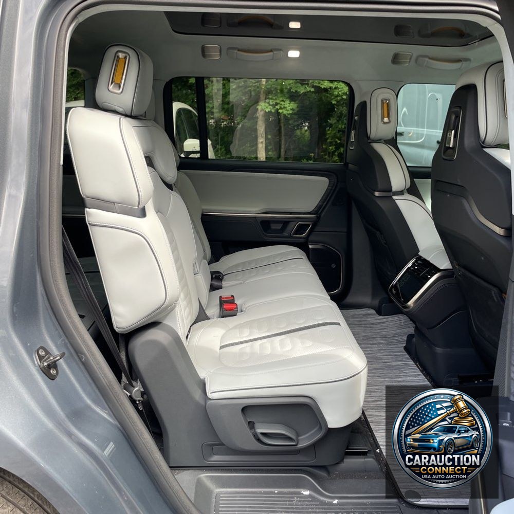 2023 Rivian R1S Adventure Quad-Motor