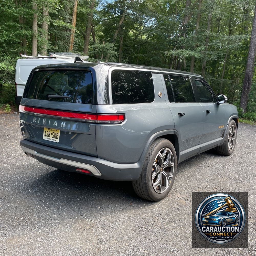 2023 Rivian R1S Adventure Quad-Motor