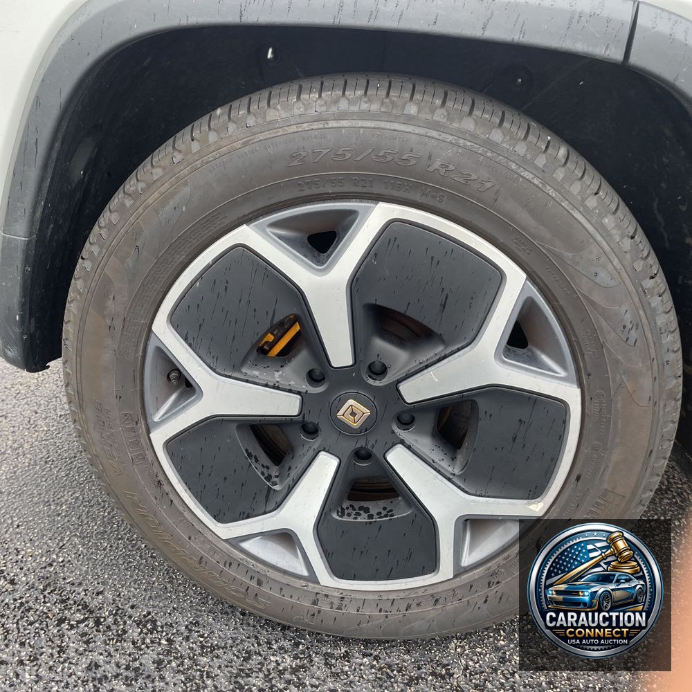 2023 Rivian R1S Adventure Quad-Motor
