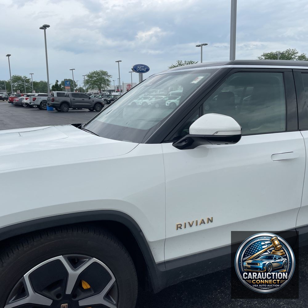 2023 Rivian R1S Adventure Quad-Motor