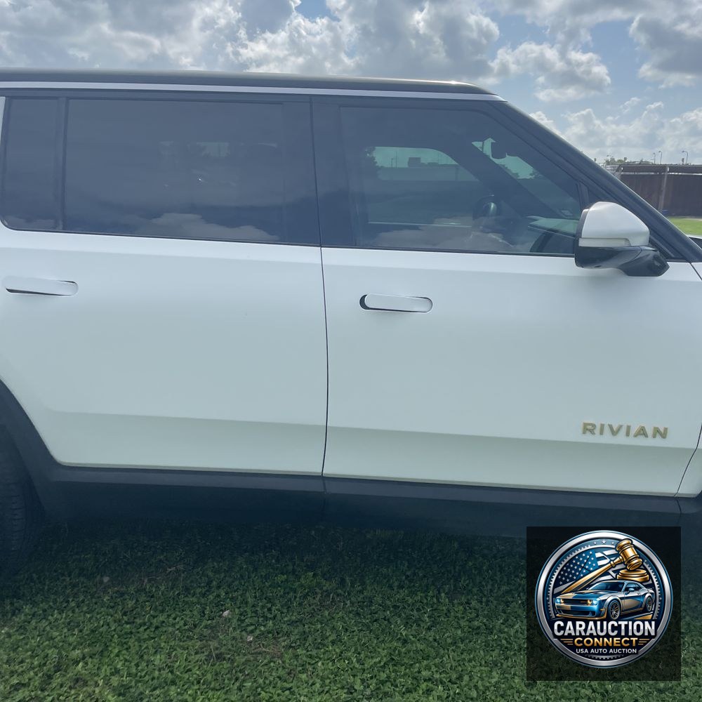 2023 Rivian R1S Adventure Quad-Motor