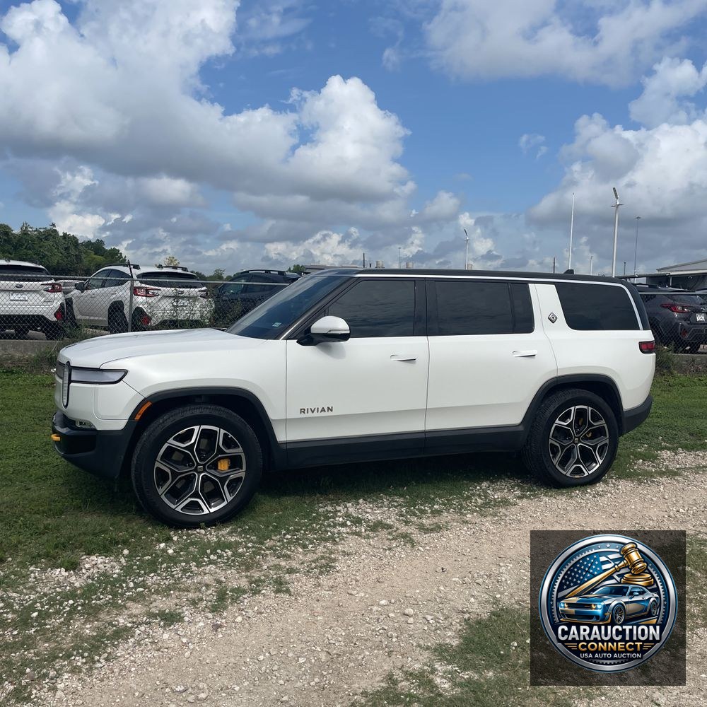 2023 Rivian R1S Adventure Quad-Motor