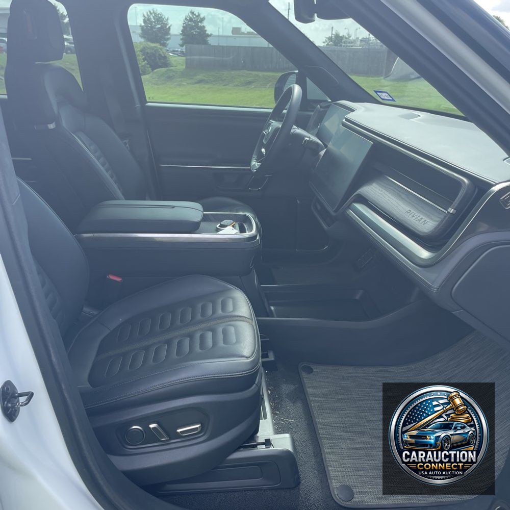 2023 Rivian R1S Adventure Quad-Motor