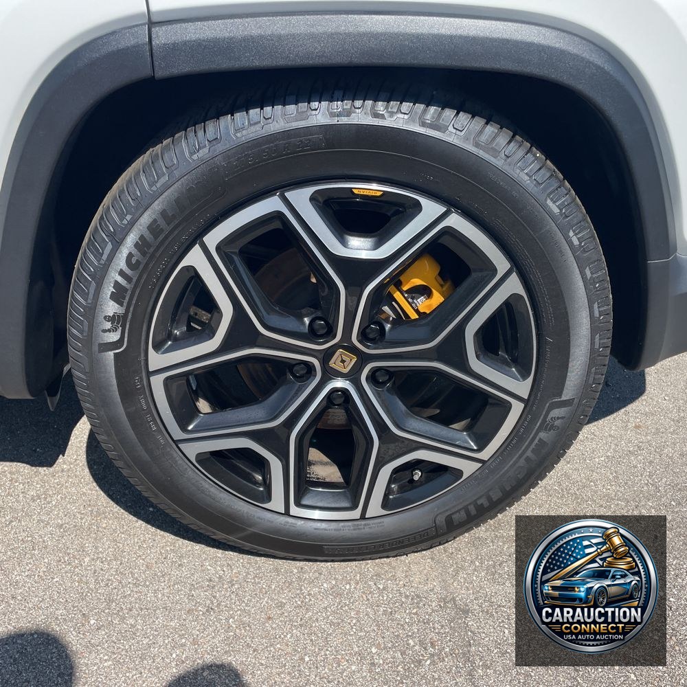 2022 Rivian R1S Launch Edition