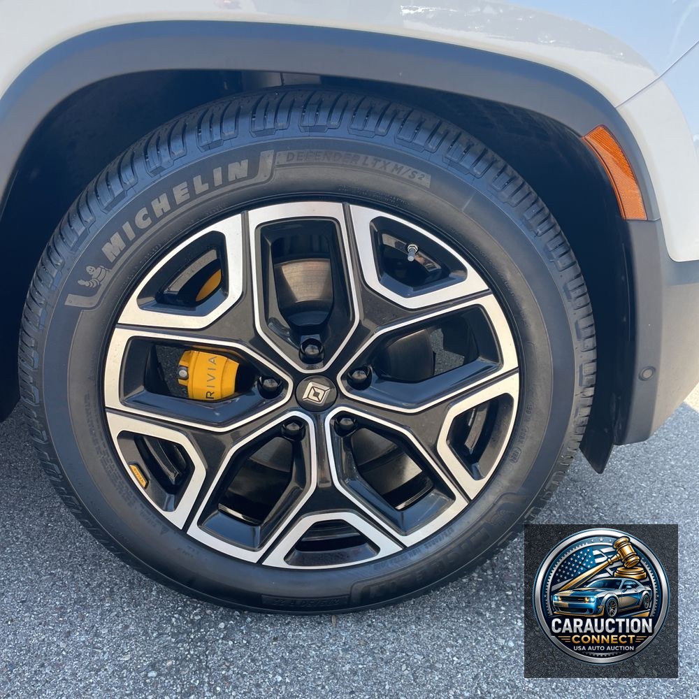 2022 Rivian R1S Launch Edition