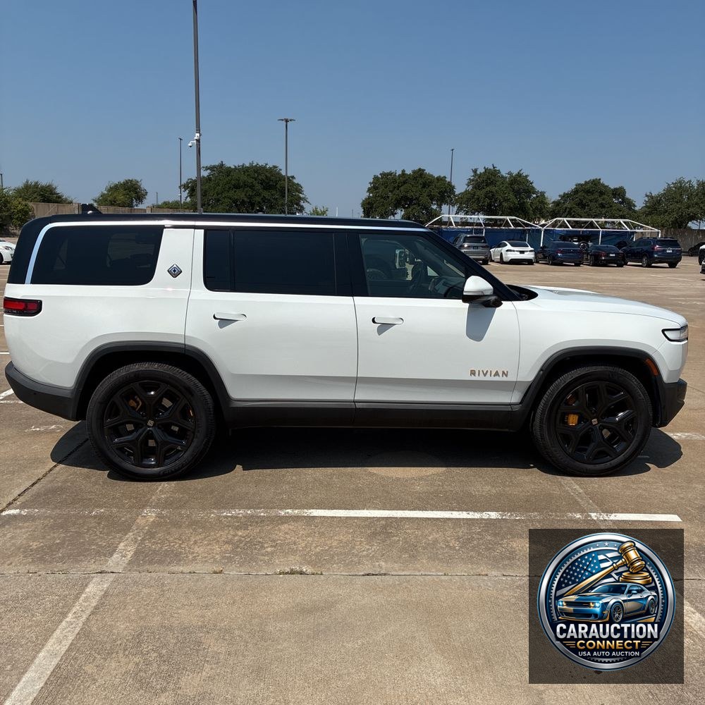 2022 Rivian R1S Launch Edition