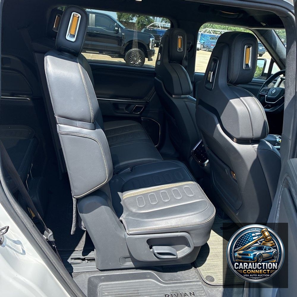 2022 Rivian R1S Launch Edition