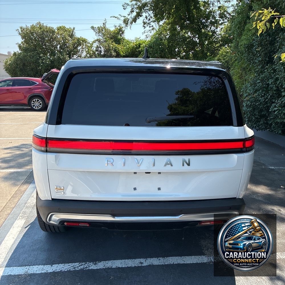 2022 Rivian R1S Launch Edition
