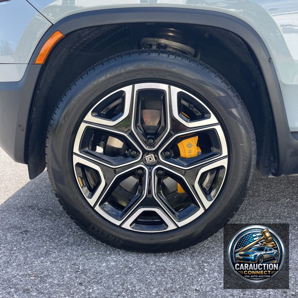 2024 Rivian R1S Launch Edition