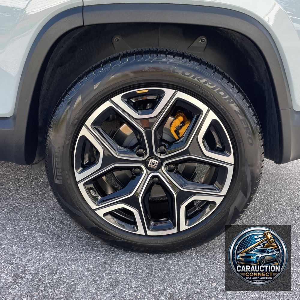 2024 Rivian R1S Launch Edition