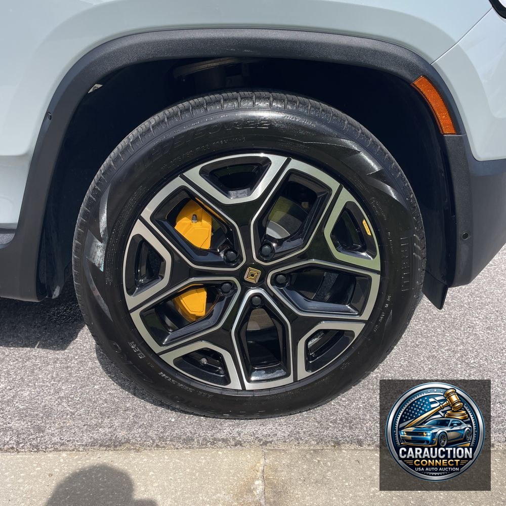 2024 Rivian R1S Launch Edition