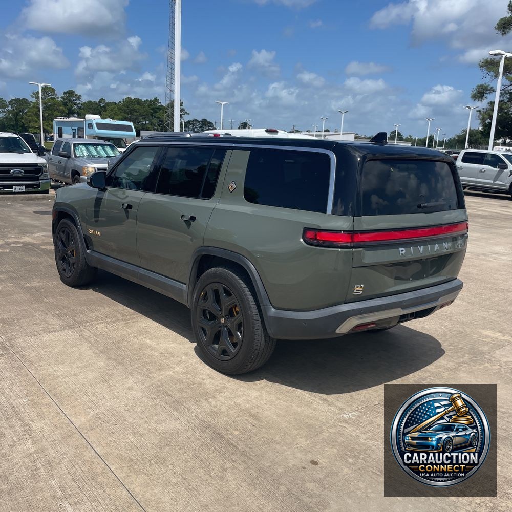 2022 Rivian R1S Launch Edition