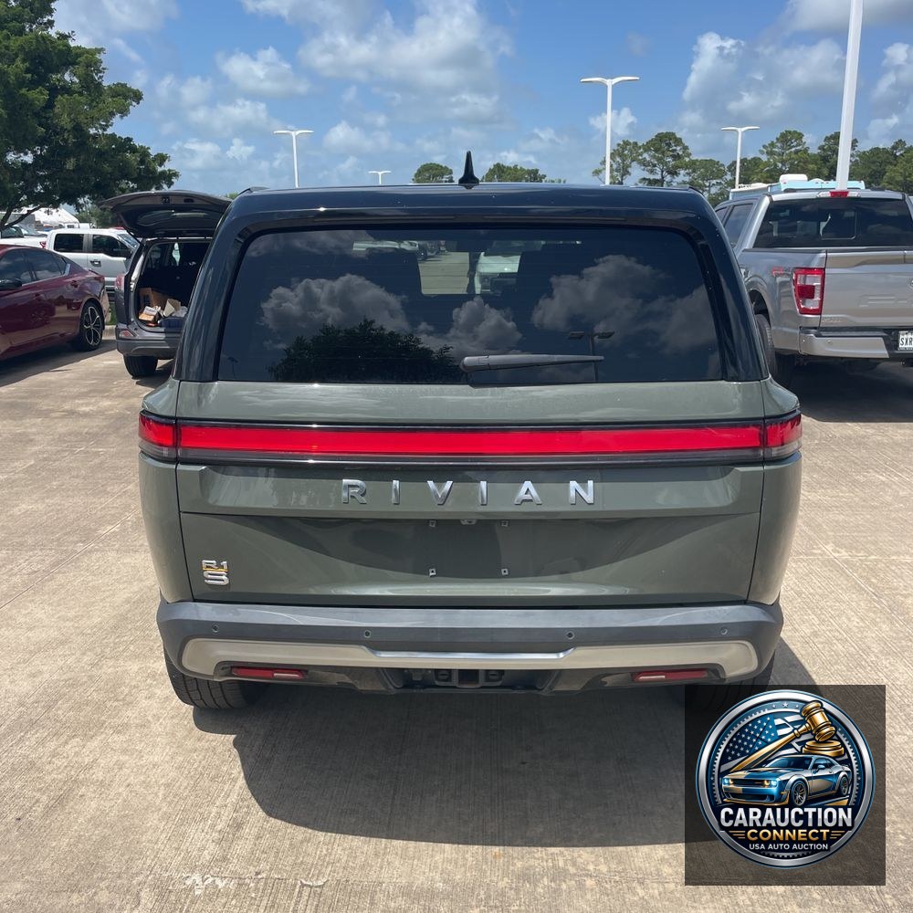2022 Rivian R1S Launch Edition