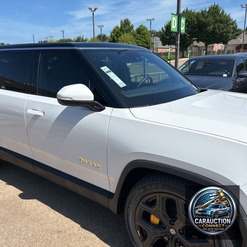 2023 Rivian R1S Launch Ed Quad-Motor