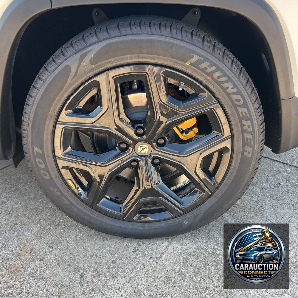 2023 Rivian R1S Launch Ed Quad-Motor