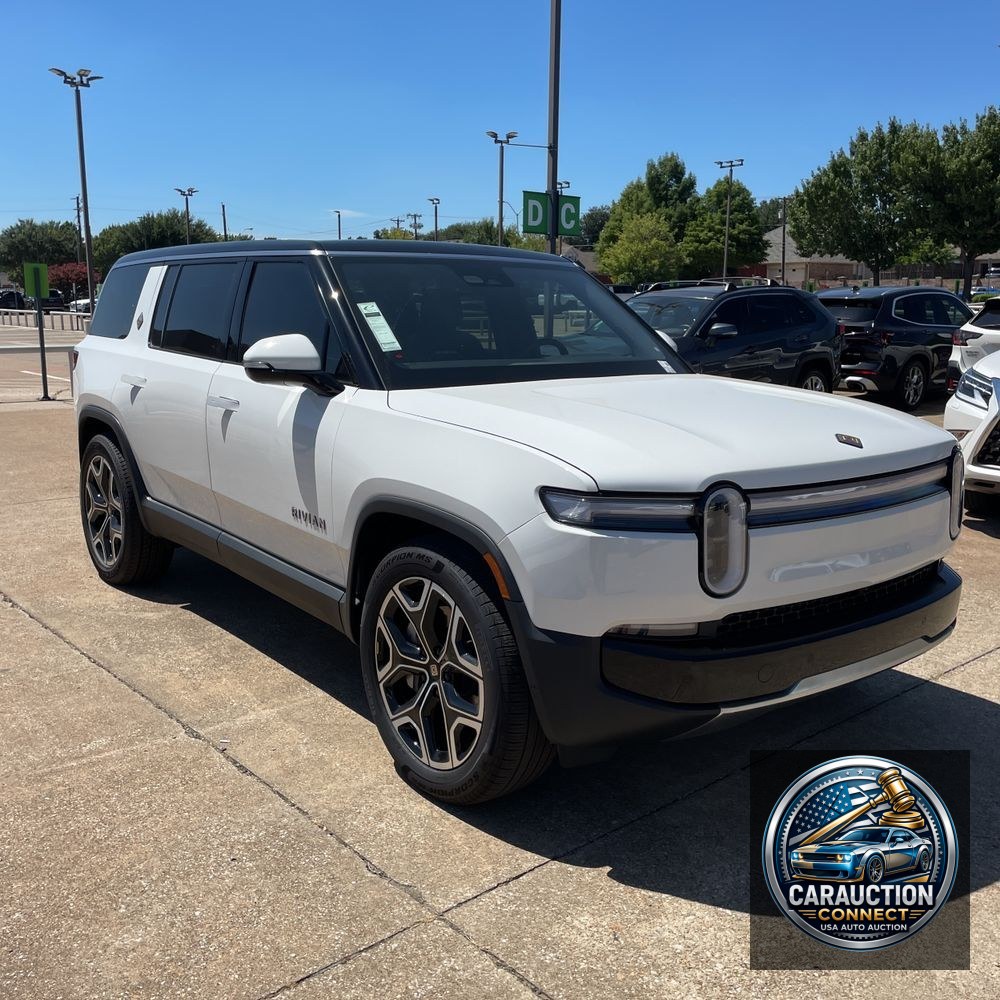 2025 Rivian R1S Adventure Dual-Motor
