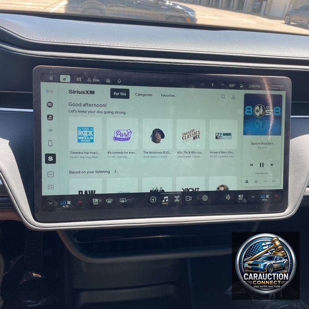 2025 Rivian R1S Adventure Dual-Motor