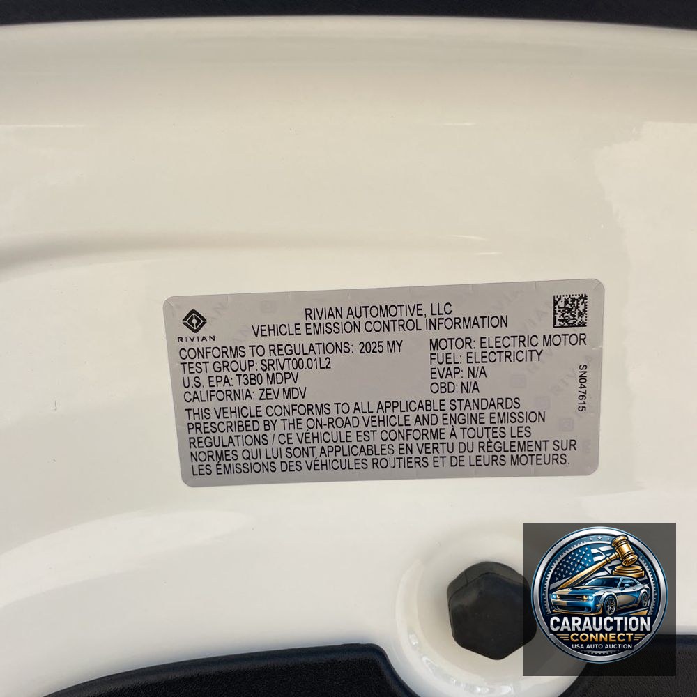 2025 Rivian R1S Adventure Dual-Motor
