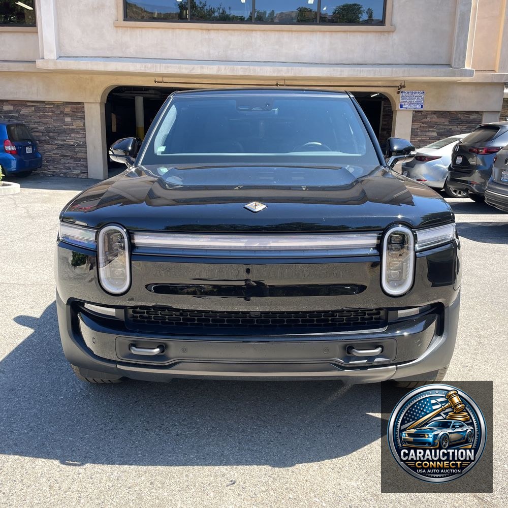 2025 Rivian R1S Adventure Dual-Motor