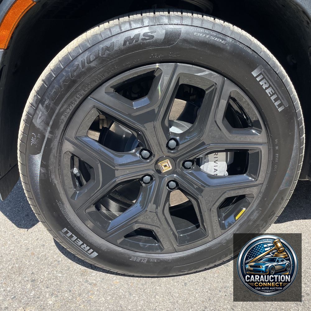 2025 Rivian R1S Adventure Dual-Motor