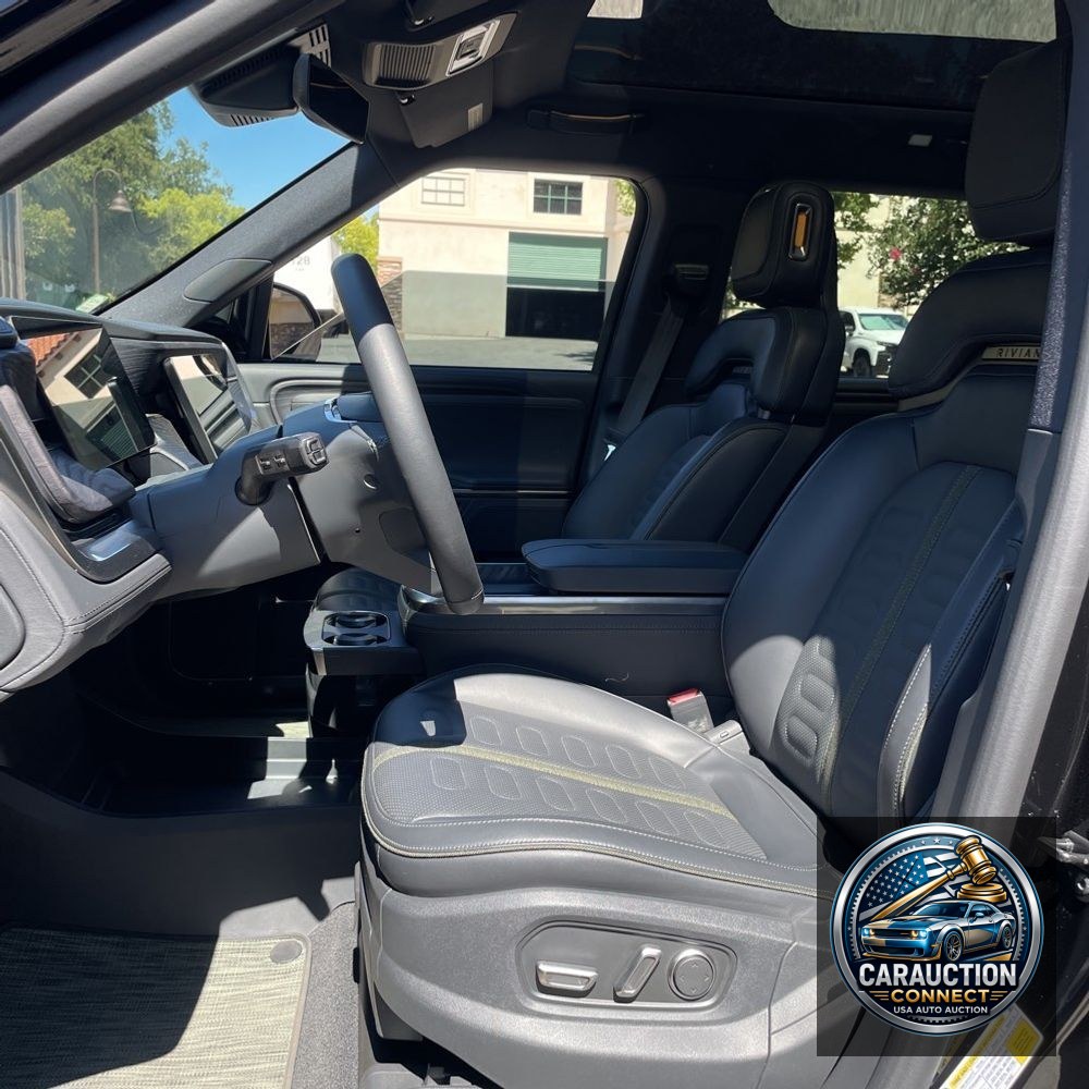 2025 Rivian R1S Adventure Dual-Motor