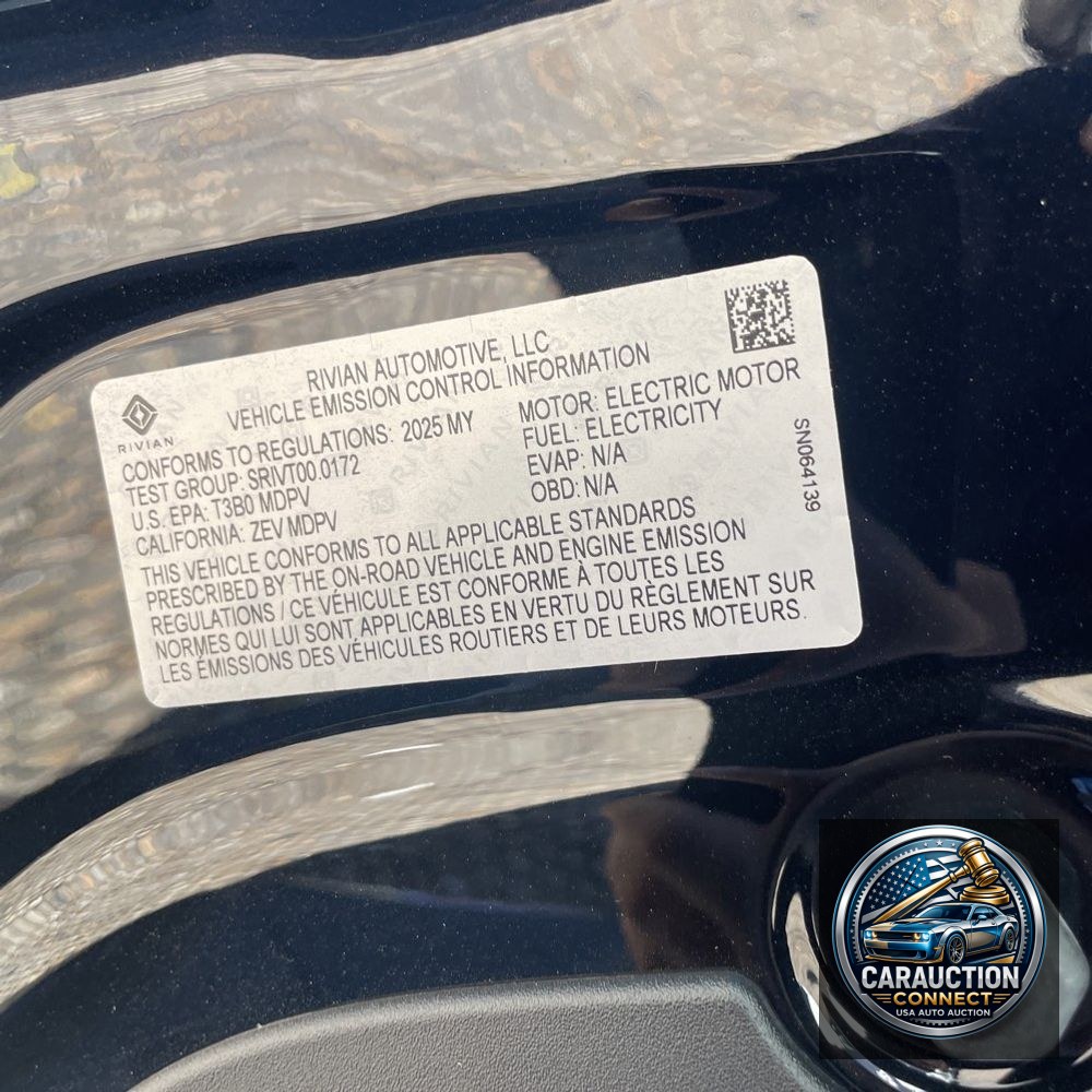 2025 Rivian R1S Adventure Dual-Motor
