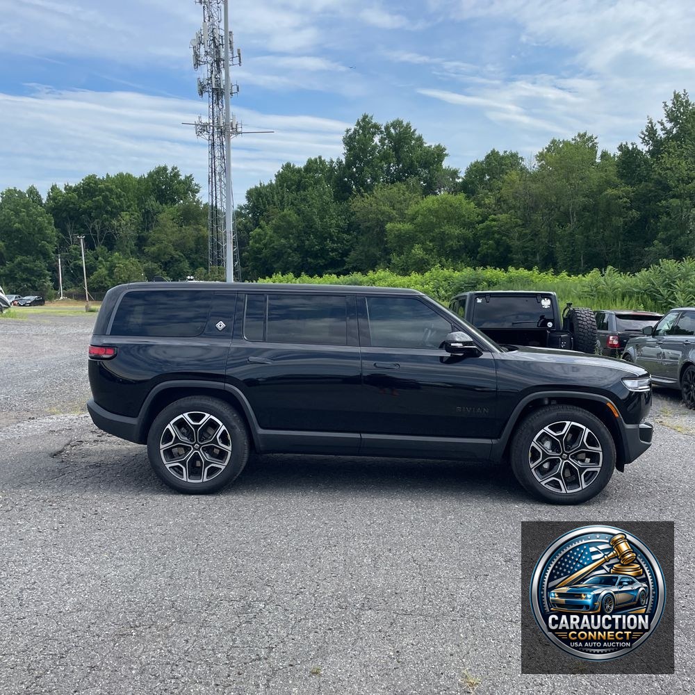 2025 Rivian R1S Adventure Dual-Motor
