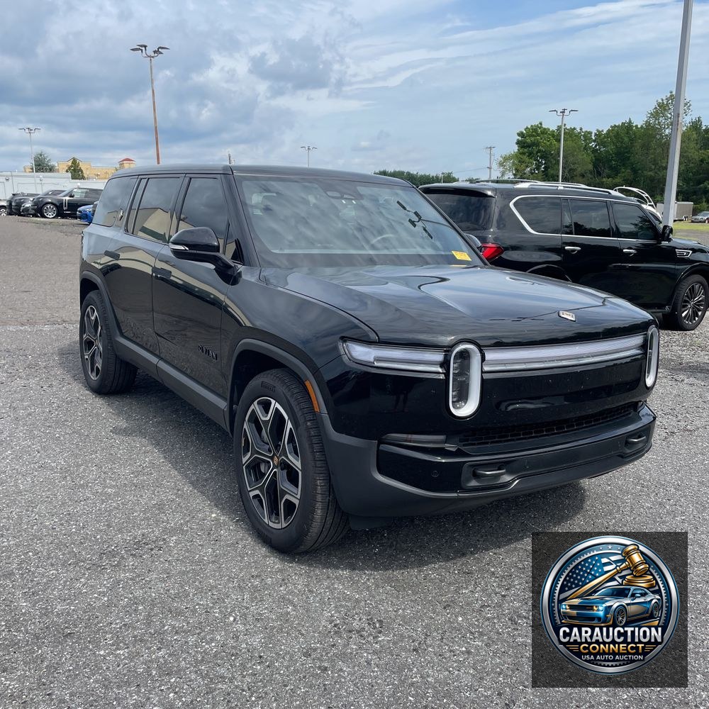 2025 Rivian R1S Adventure Dual-Motor