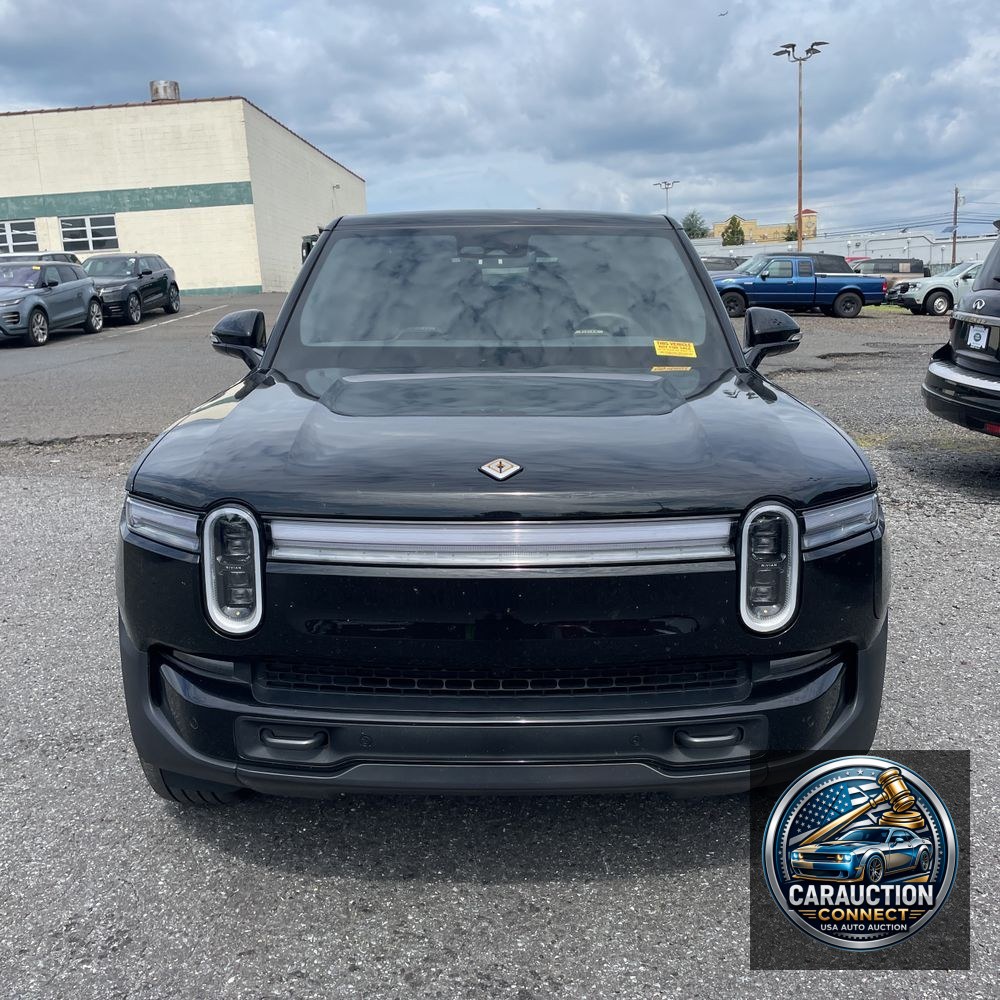 2025 Rivian R1S Adventure Dual-Motor
