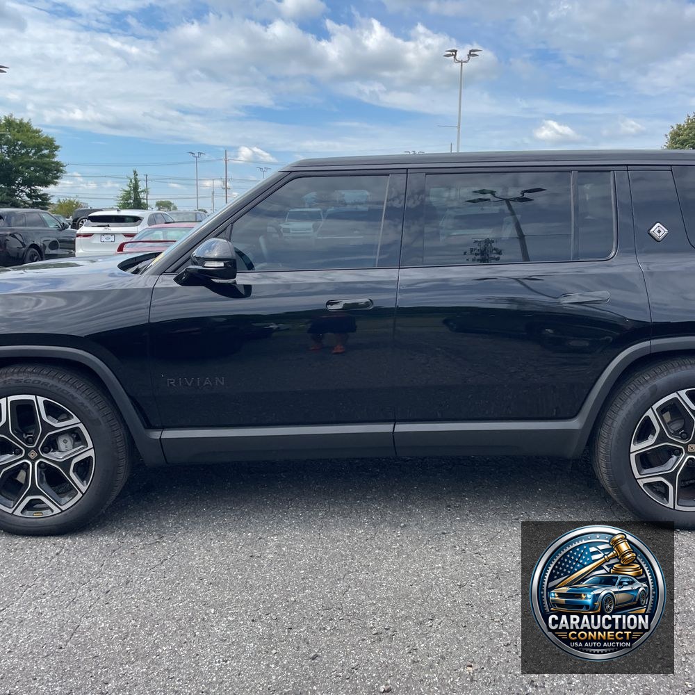 2025 Rivian R1S Adventure Dual-Motor