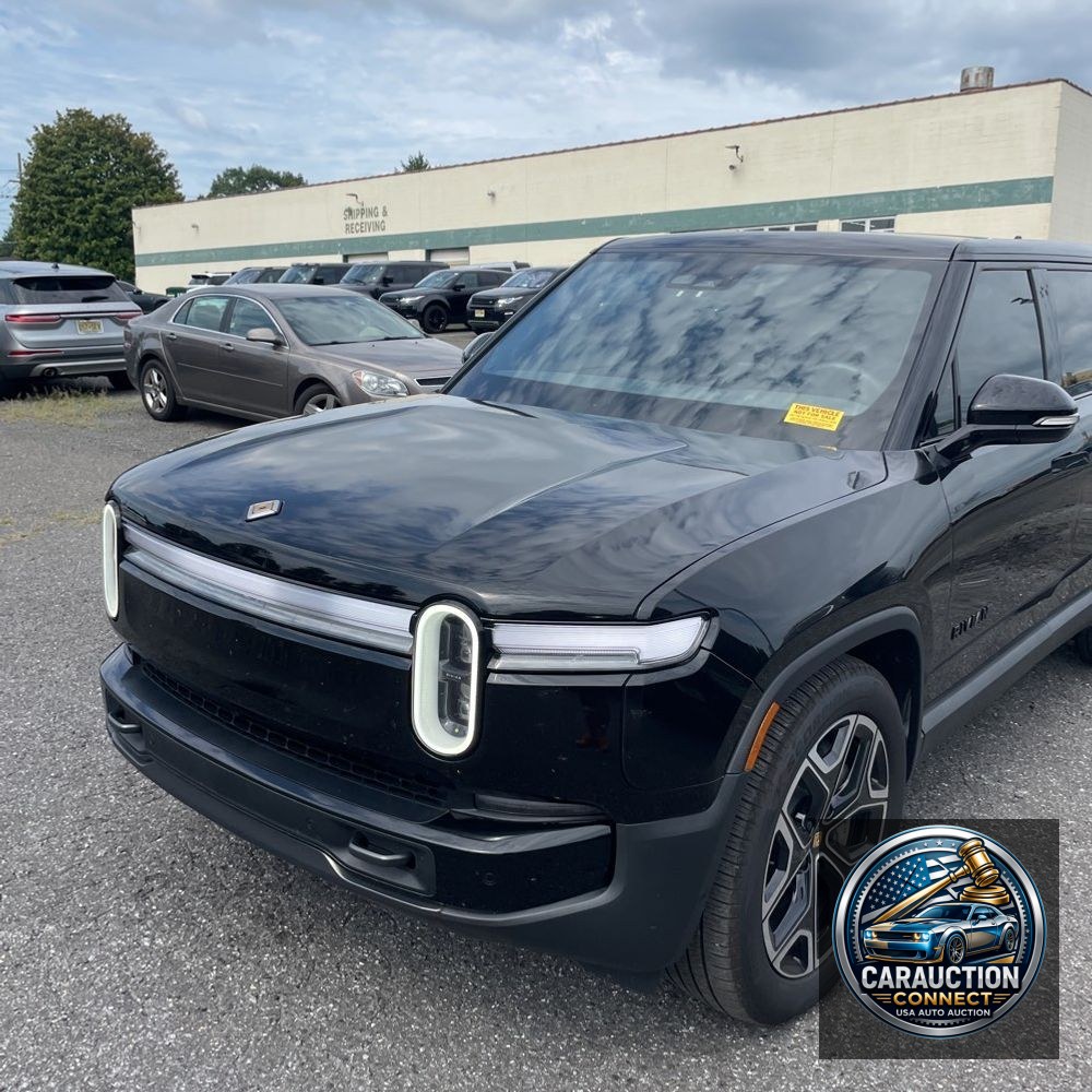 2025 Rivian R1S Adventure Dual-Motor