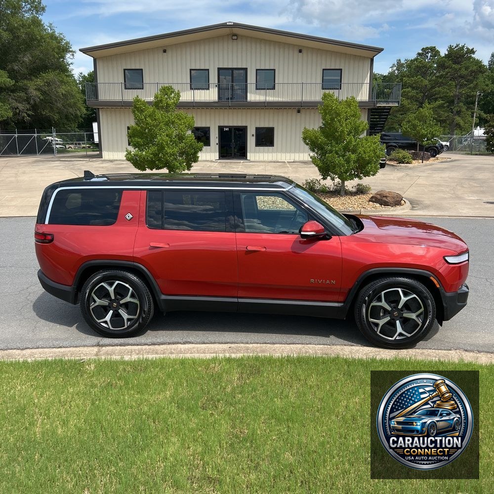 2024 Rivian R1S Adventure Dual-Motor