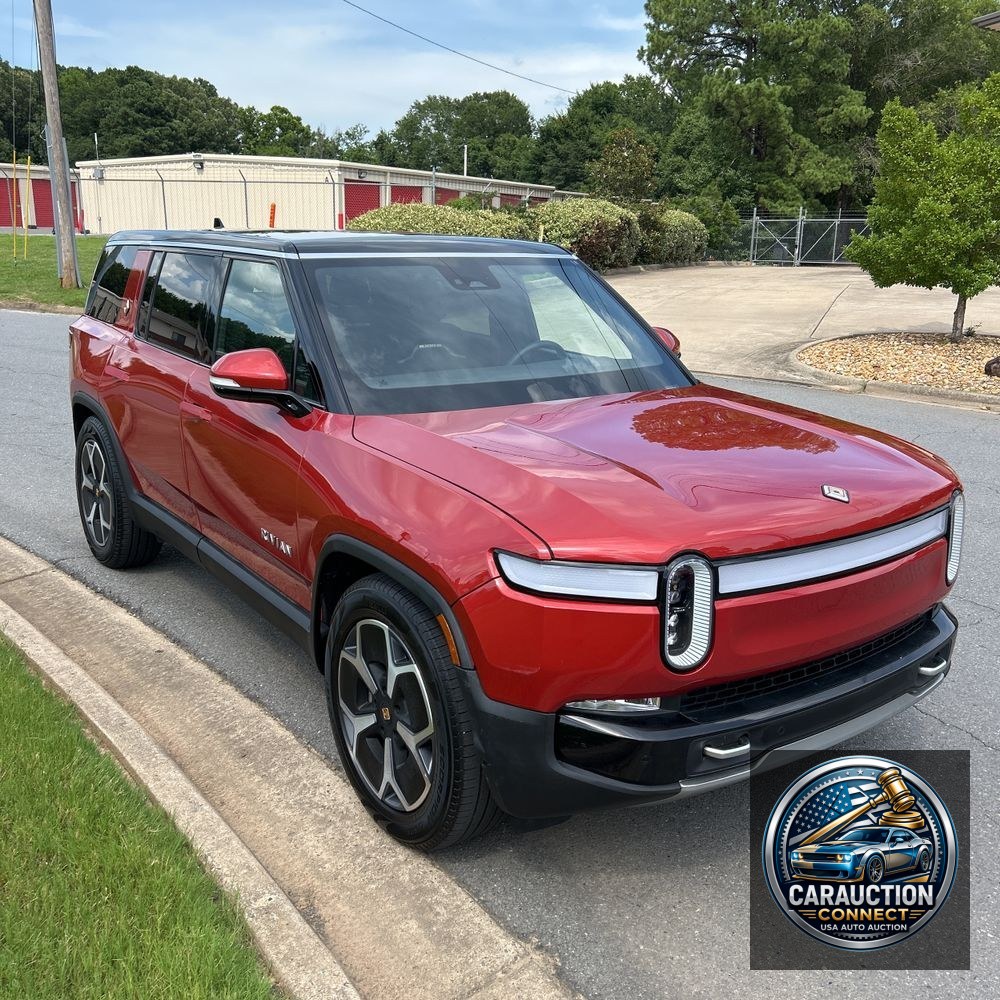 2024 Rivian R1S Adventure Dual-Motor