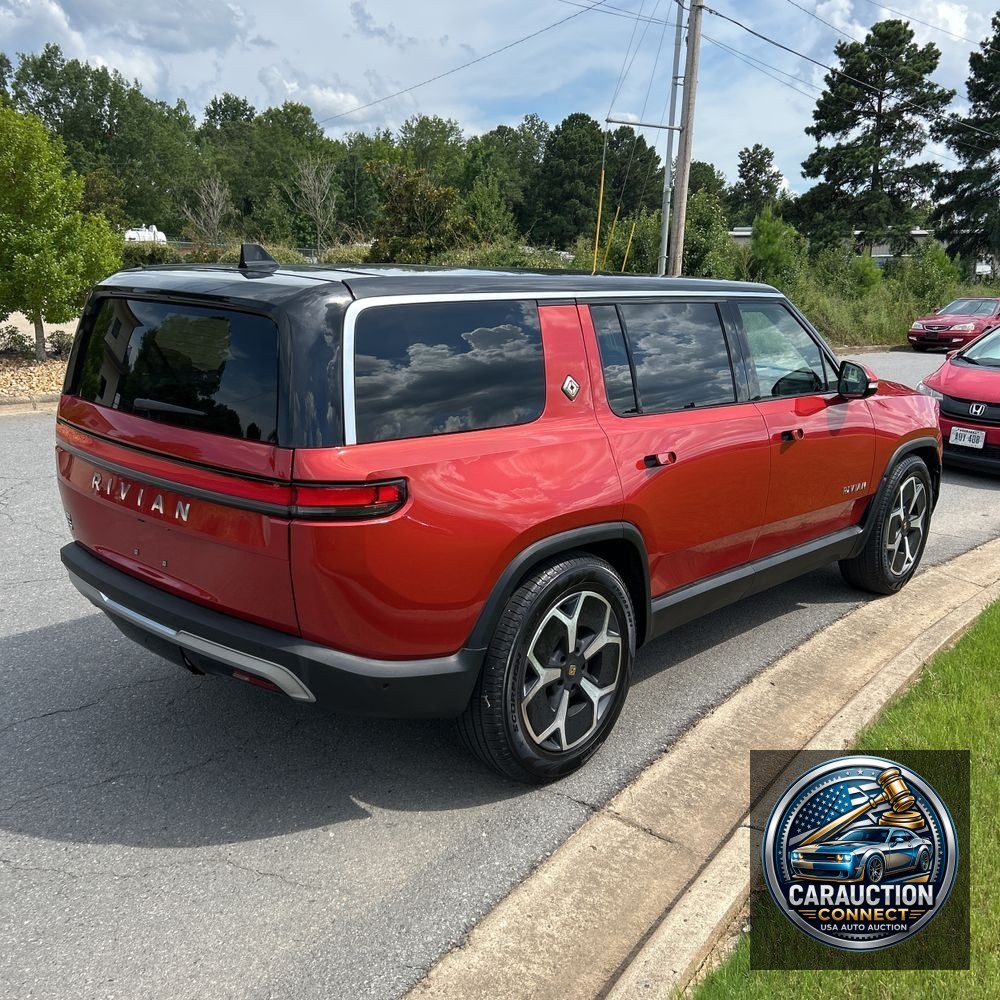 2024 Rivian R1S Adventure Dual-Motor