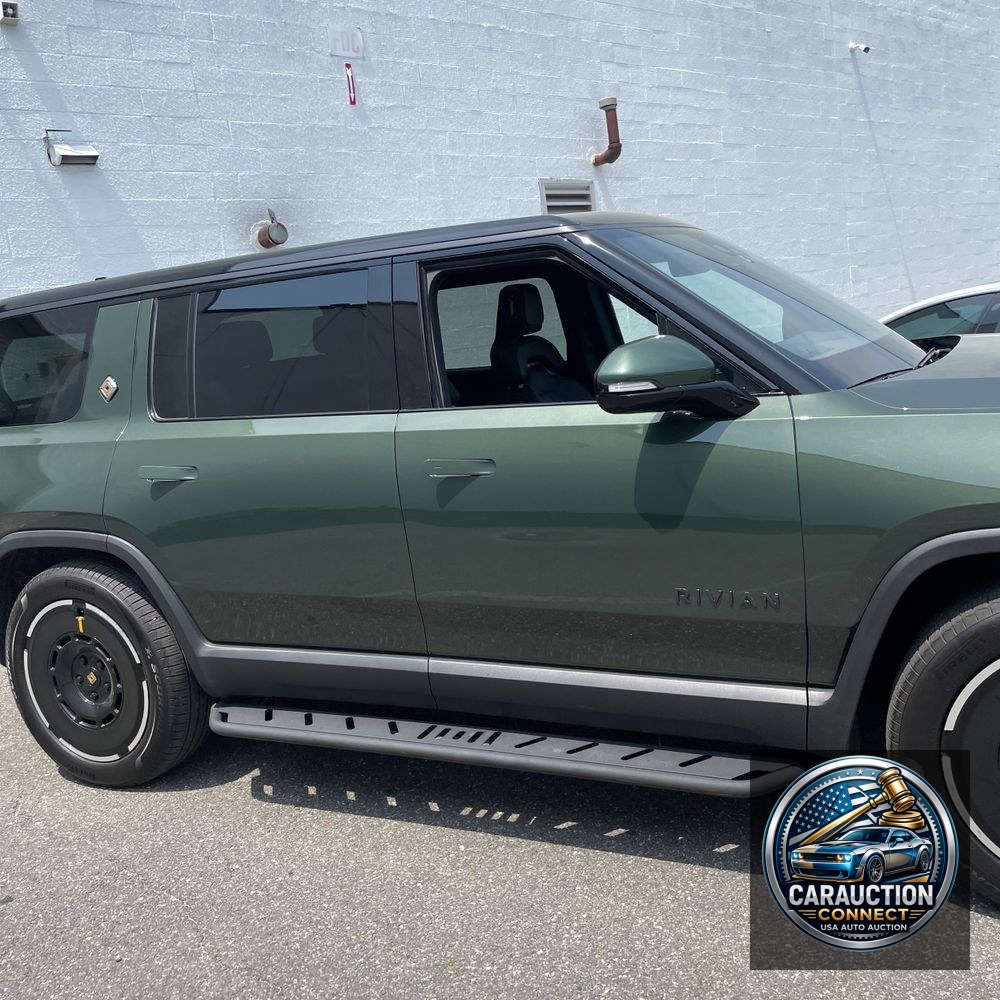 2025 Rivian R1S Adventure Dual-Motor