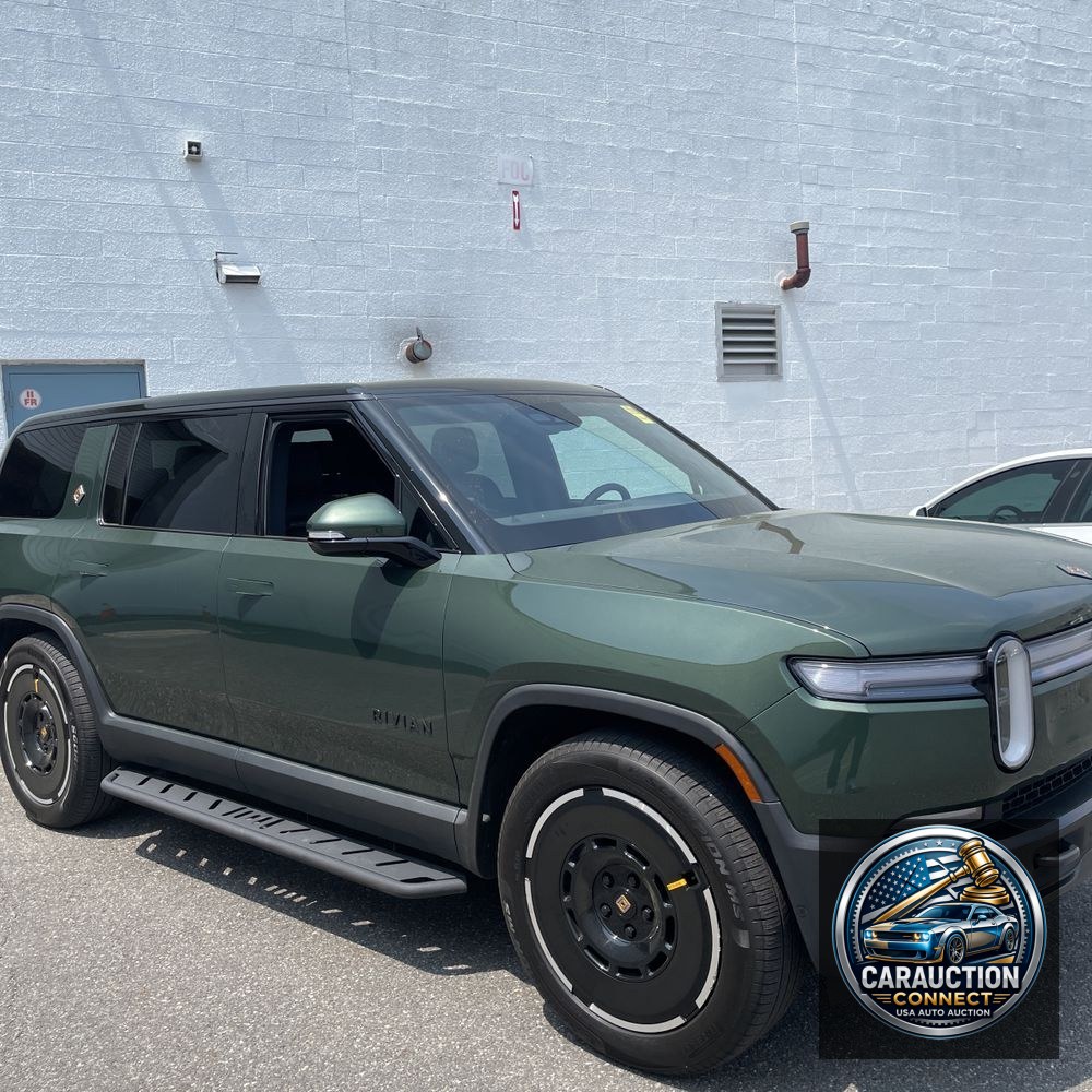 2025 Rivian R1S Adventure Dual-Motor