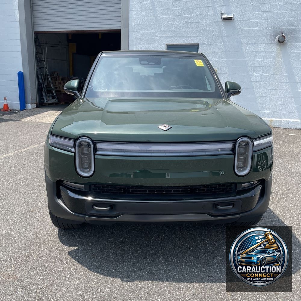 2025 Rivian R1S Adventure Dual-Motor
