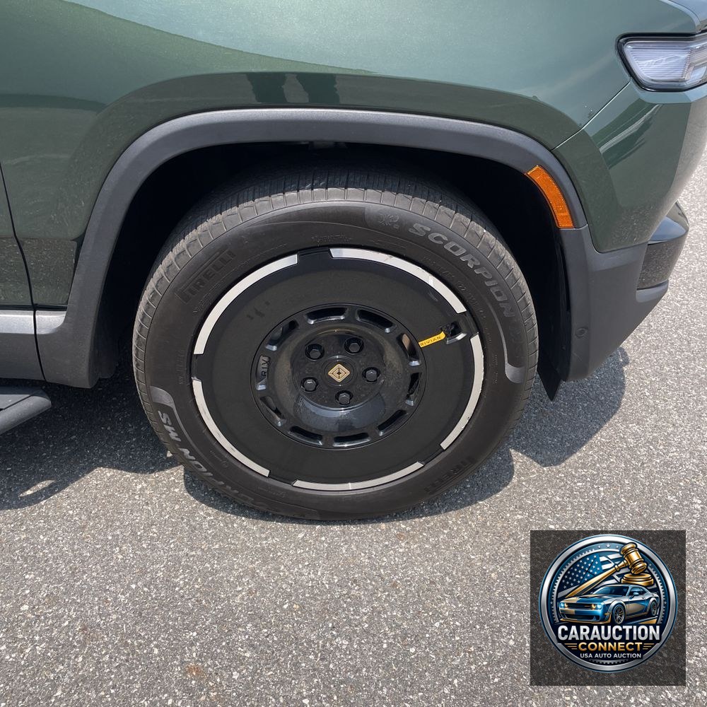 2025 Rivian R1S Adventure Dual-Motor