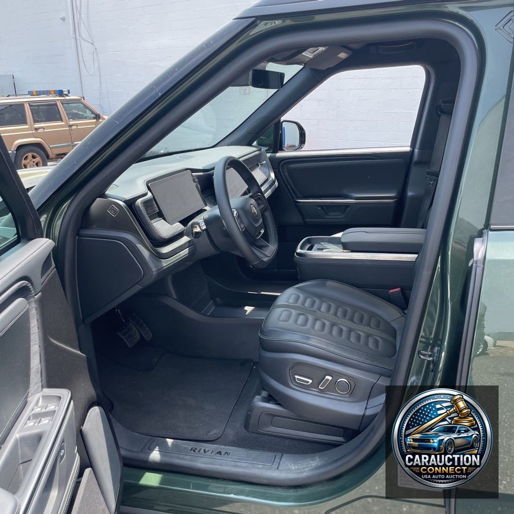 2025 Rivian R1S Adventure Dual-Motor