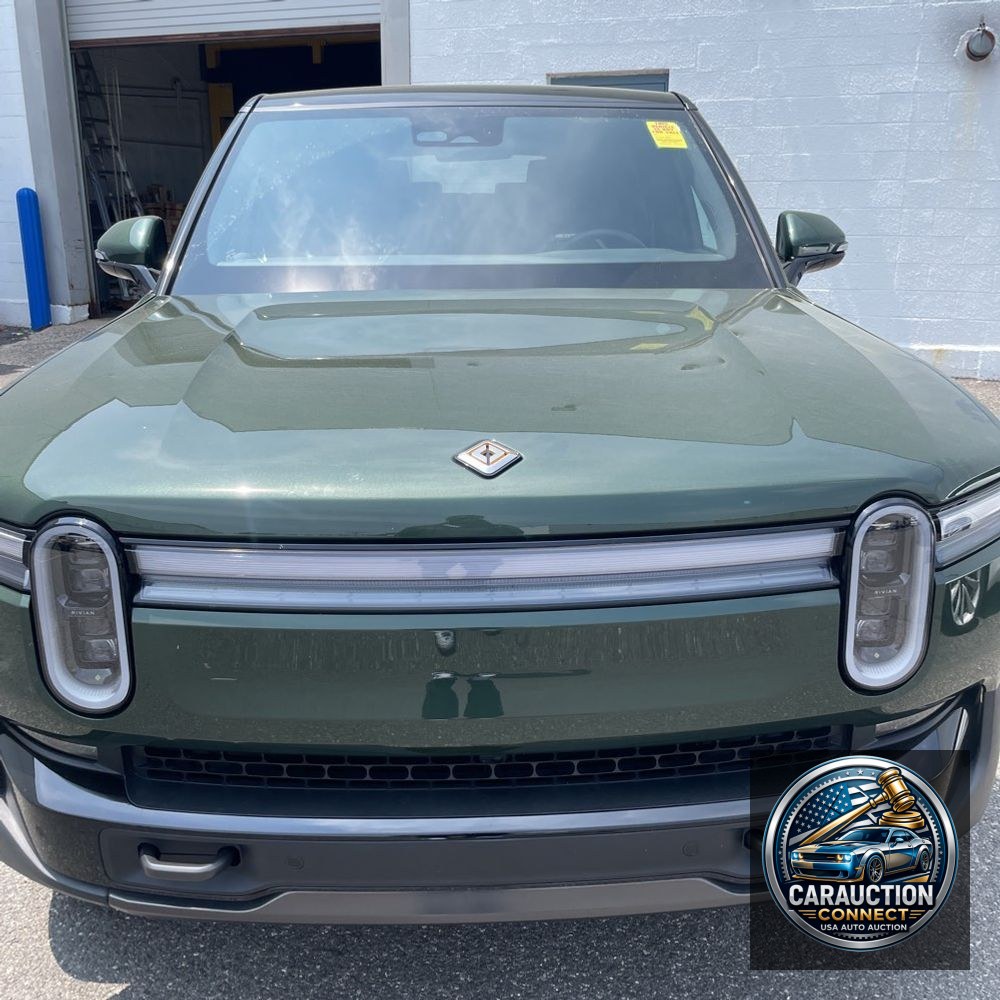 2025 Rivian R1S Adventure Dual-Motor