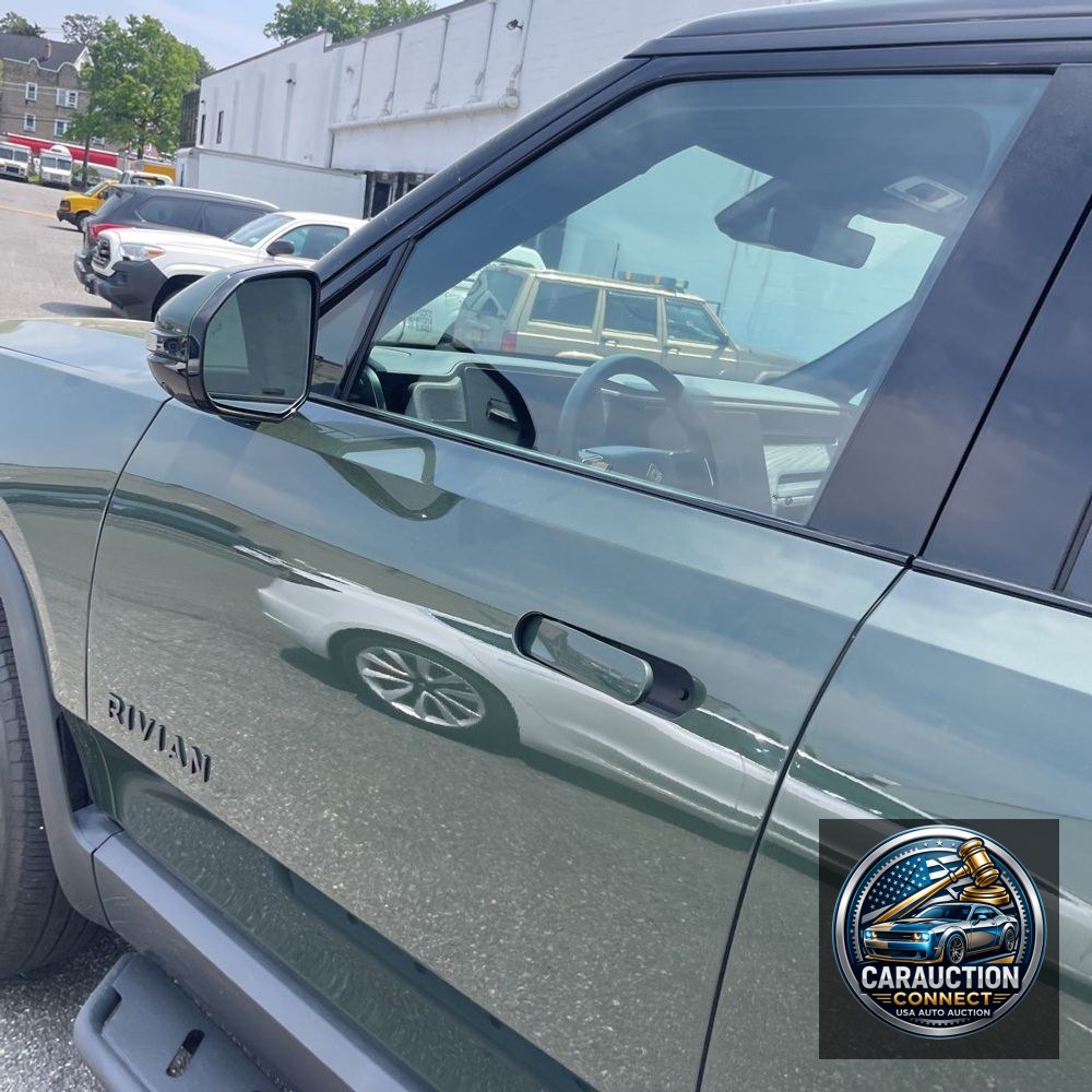 2025 Rivian R1S Adventure Dual-Motor