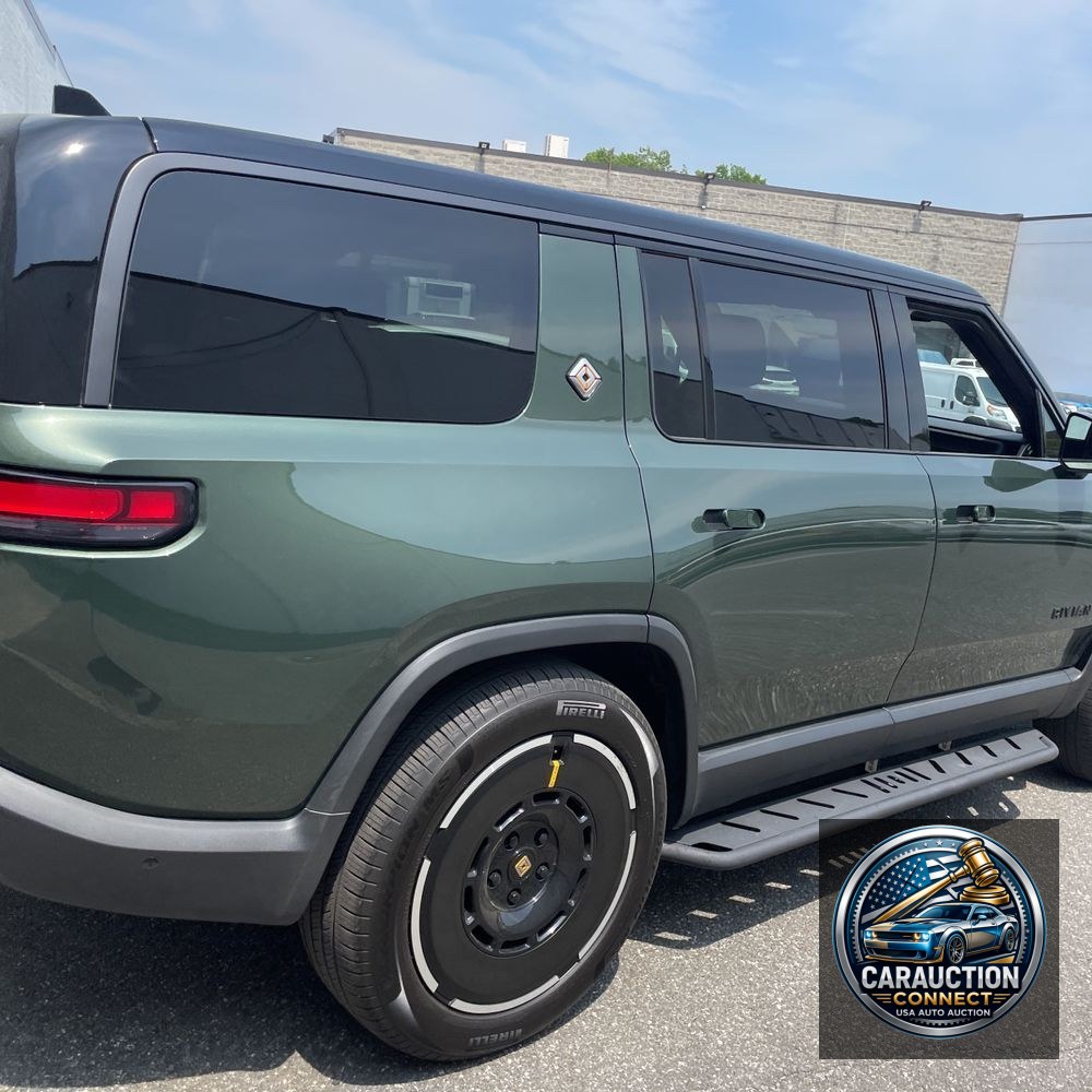 2025 Rivian R1S Adventure Dual-Motor