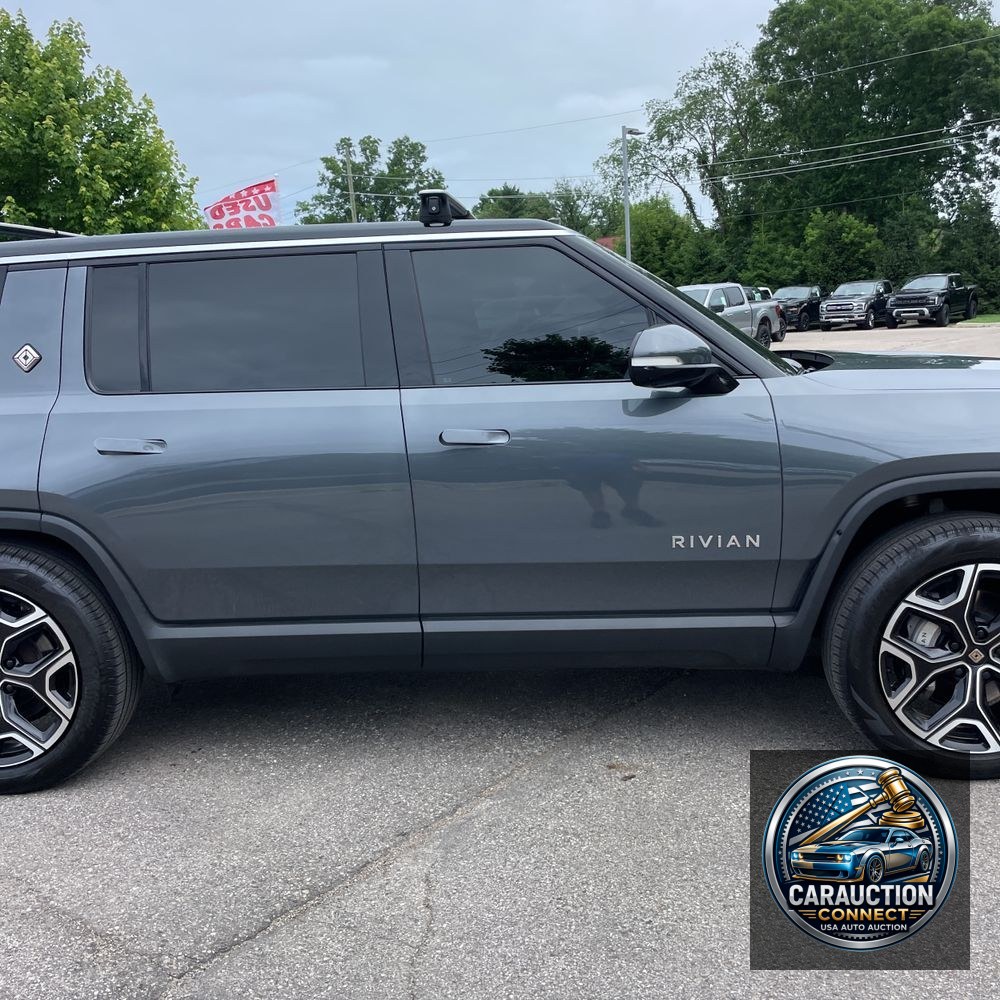 2024 Rivian R1S Adventure Dual-Motor