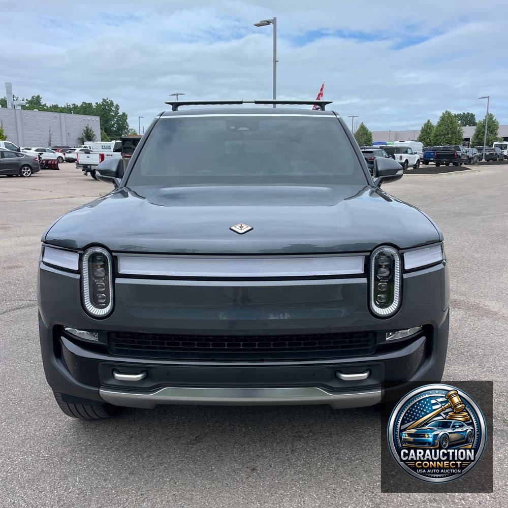 2024 Rivian R1S Adventure Dual-Motor
