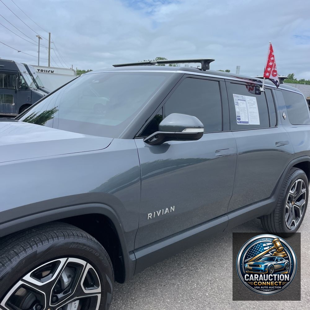 2024 Rivian R1S Adventure Dual-Motor