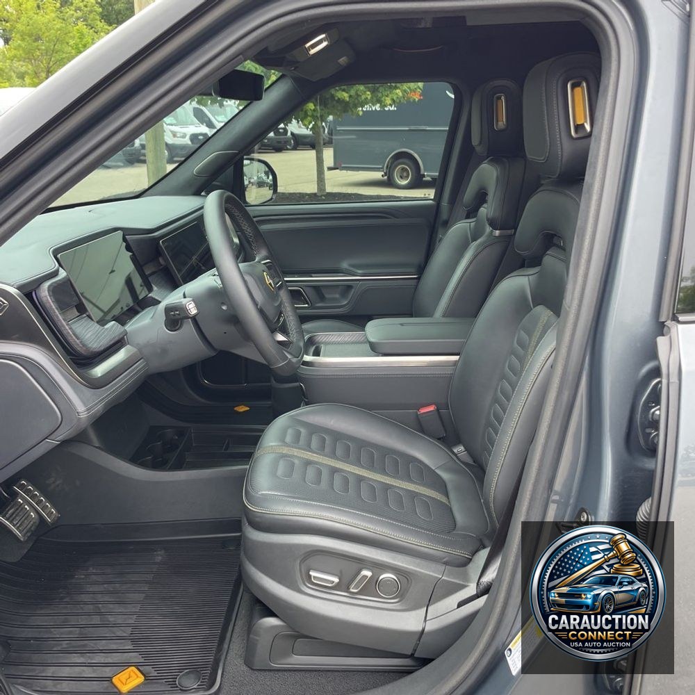 2024 Rivian R1S Adventure Dual-Motor