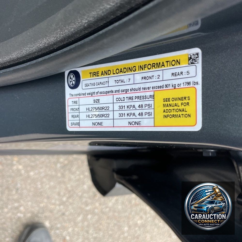 2024 Rivian R1S Adventure Dual-Motor