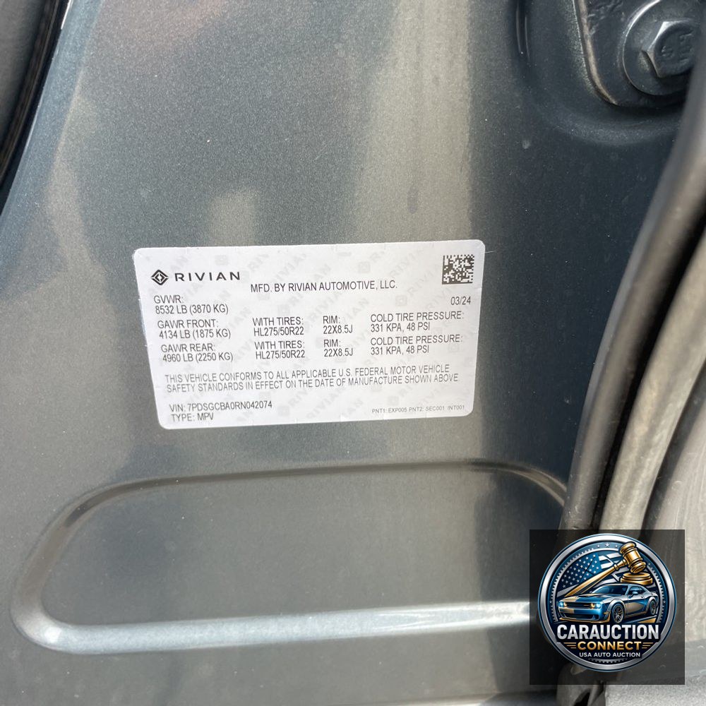 2024 Rivian R1S Adventure Dual-Motor