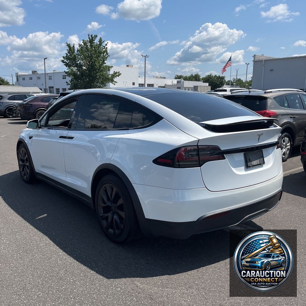 2022 Tesla Model X Standard Range